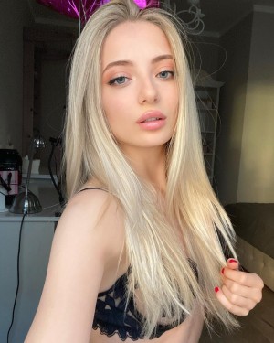 Проститутка Аделина