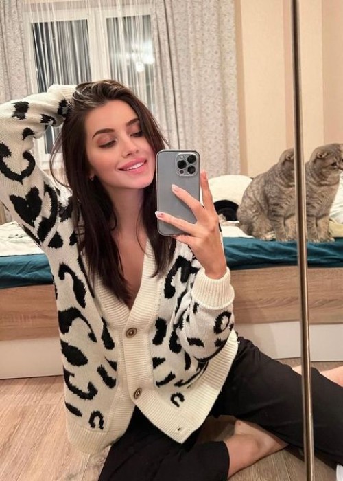 АНЮТА